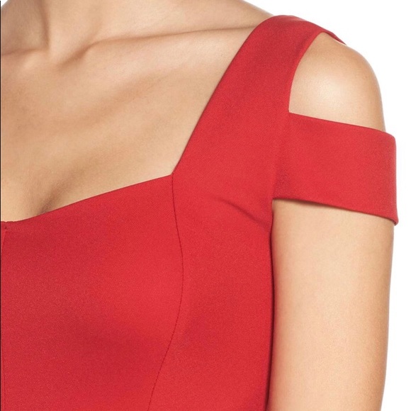 Felicity and Coco dress - Picture 2 of 5